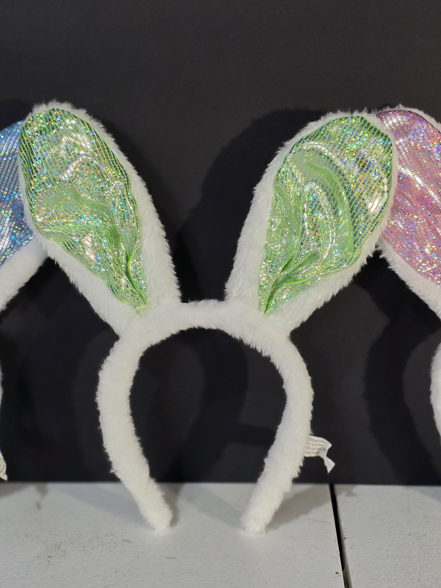 H-E-106green Bunny Ears Green