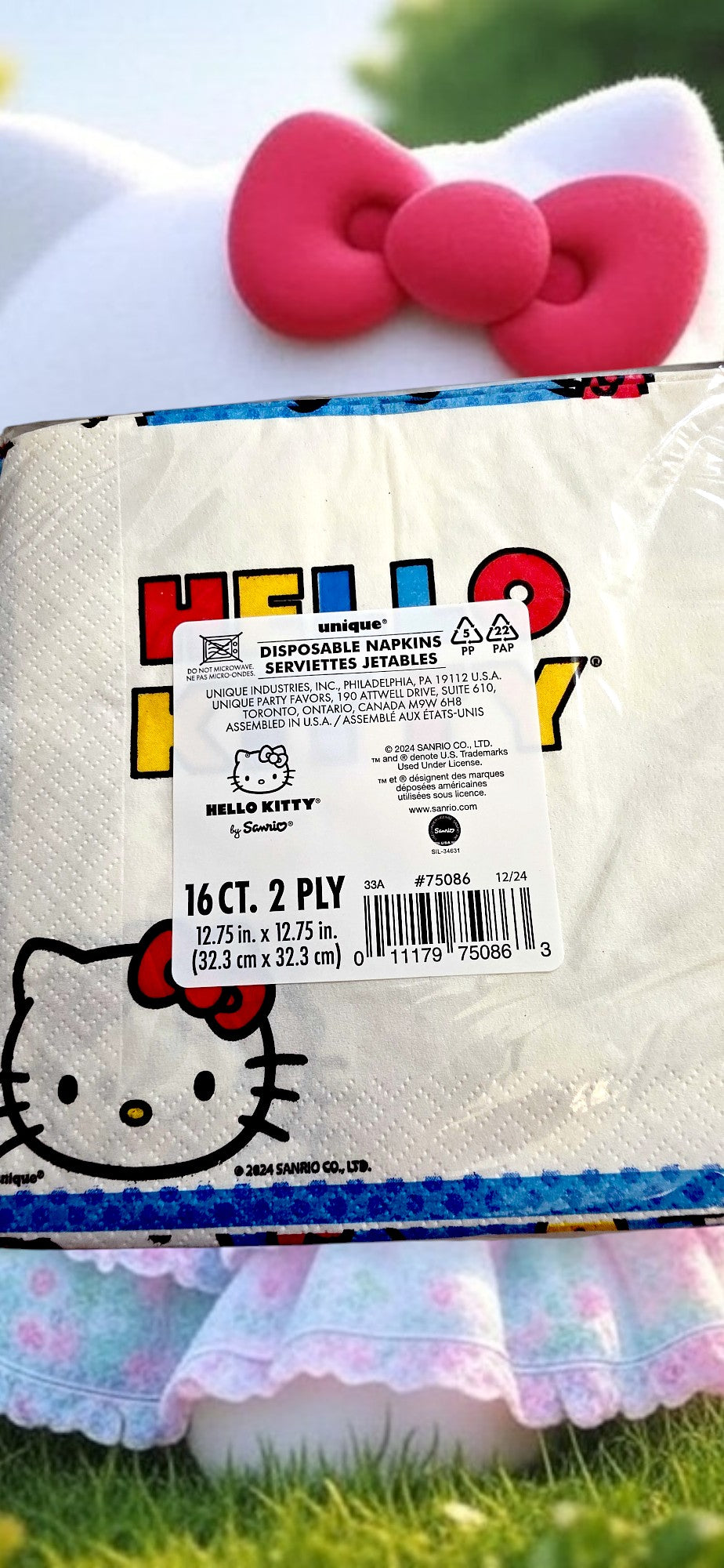 Hello Kitty Bundles each one is for 8 people