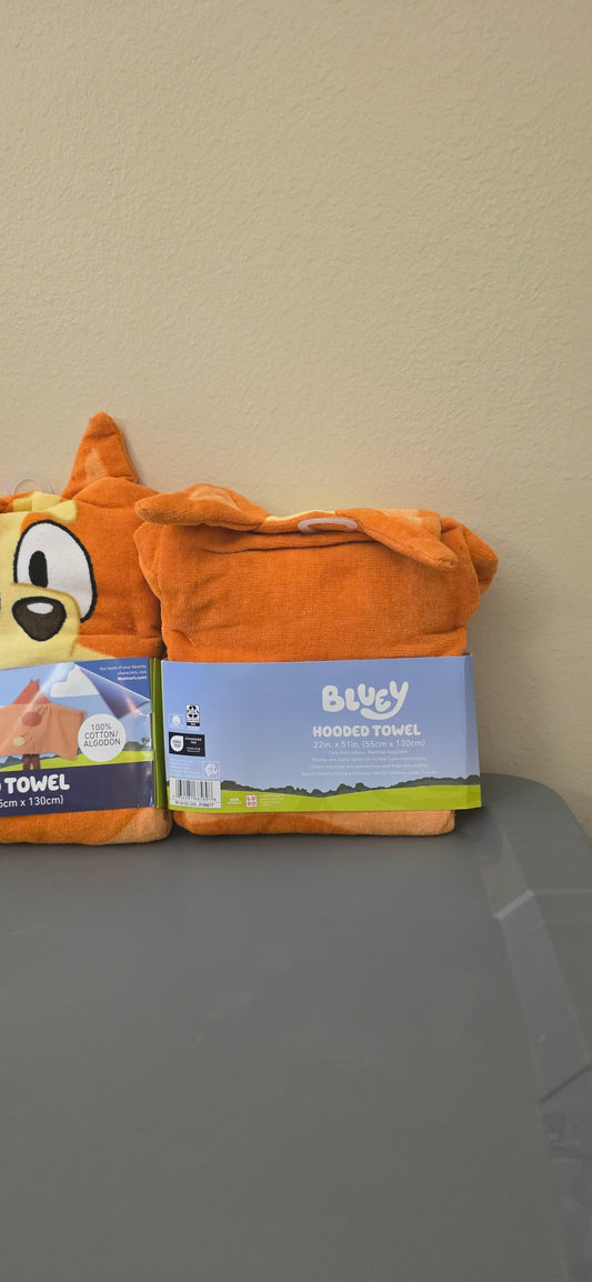 SEAS-108 Hooded Towel Bingo, brother of bluey